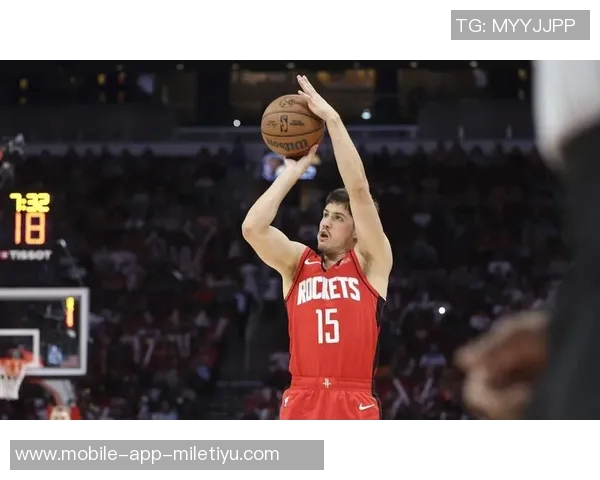 菜鸟球员埃奇库姆表现出色贡献26分状元秀状态低迷仅得2分小杨8分钟未能得分