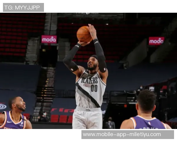 卡梅隆布泽尔三度25得分两双超越父亲成就引发关注 卡梅隆布泽尔三度25得分两双超越父亲成就引发关注