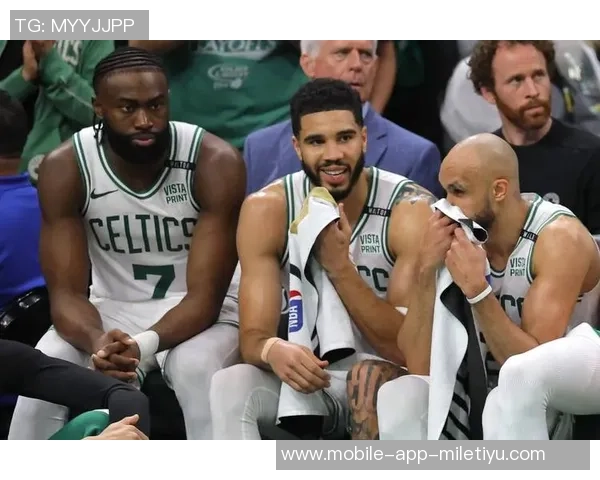 怀特谈杰伦布朗自我要求严格输球责任应由全队共同承担